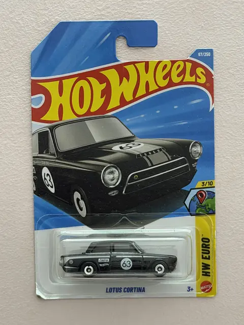 Hot Wheels Lotus Cortina 1:64 diecast