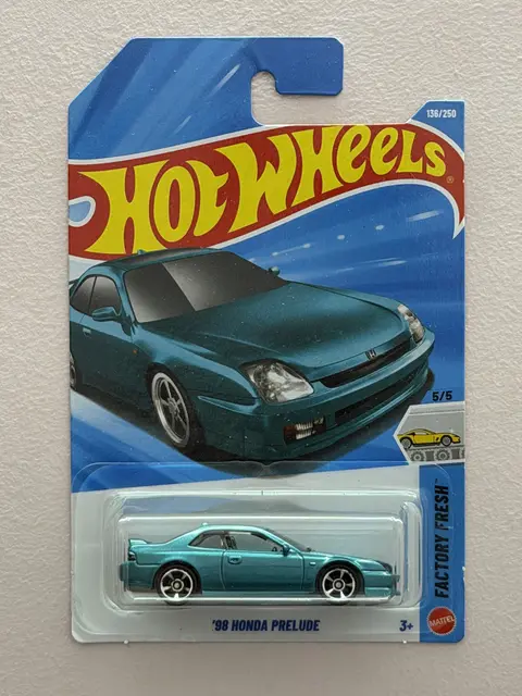 Hot Wheels '98 Honda Prelude 1:64 diecast