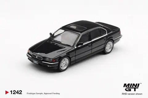Mini GT BMW 750IL Black Sapphire 1:64 diecast